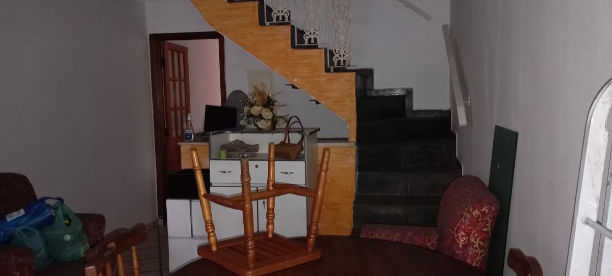 Sobrado à venda com 3 quartos, 1m² - Foto 4