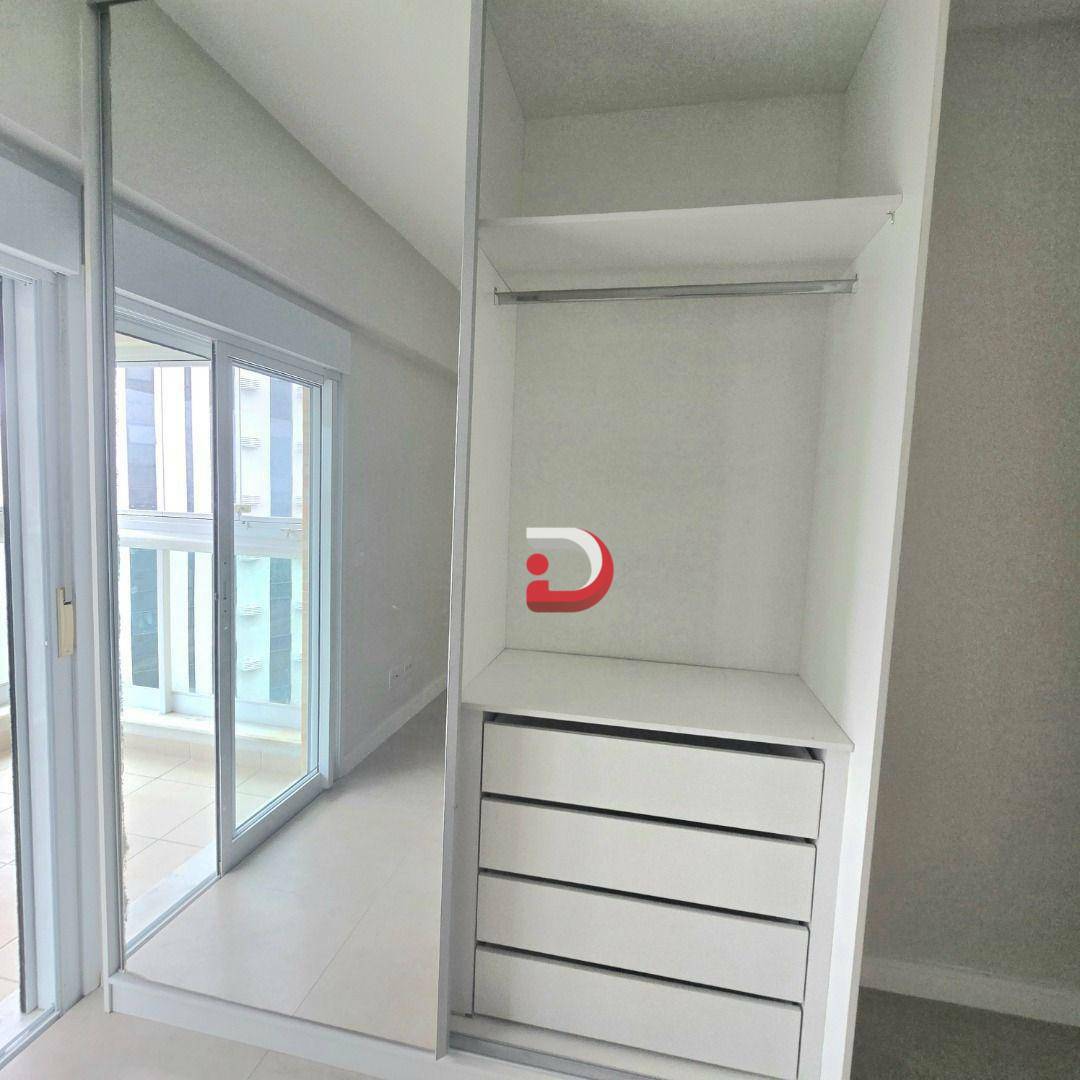 Apartamento para alugar com 2 quartos, 90m² - Foto 10