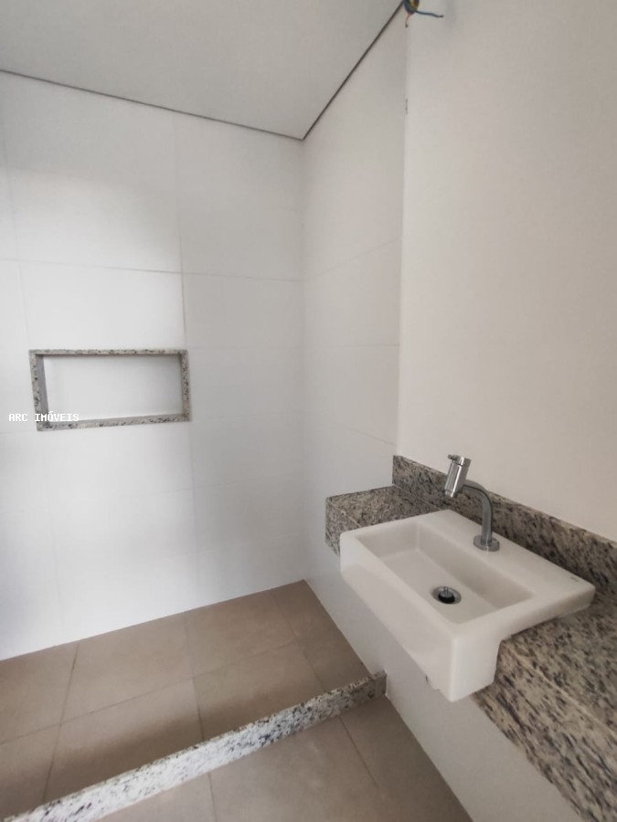 Casa de Condomínio à venda com 4 quartos, 312m² - Foto 24