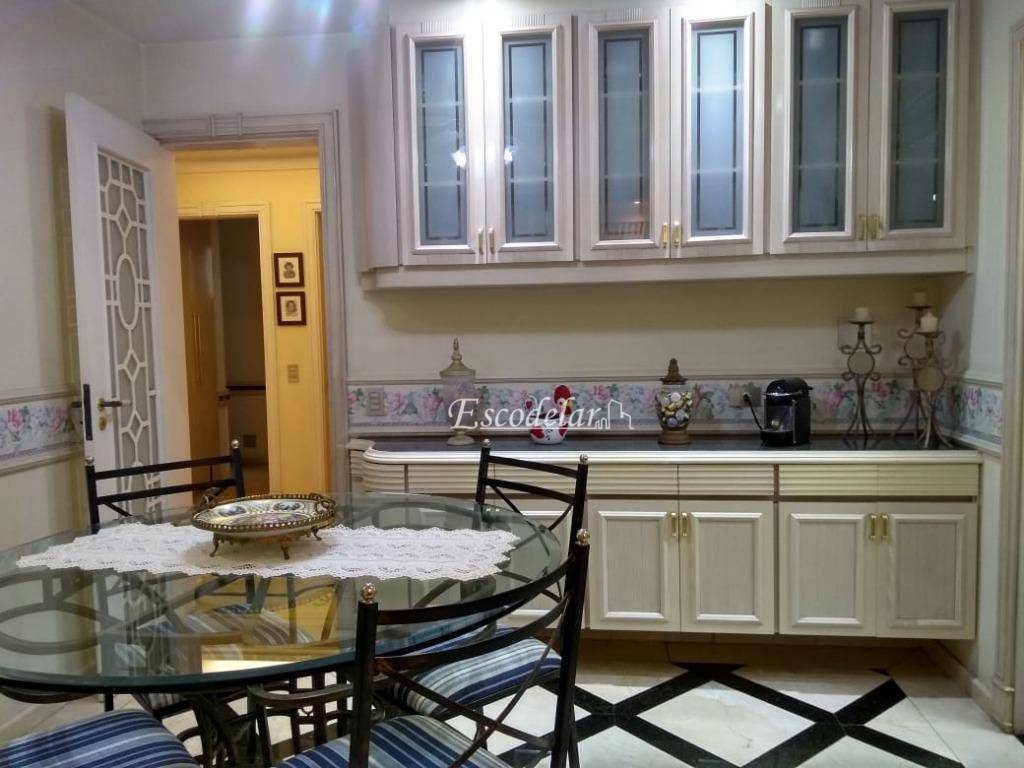 Apartamento à venda com 3 quartos, 240m² - Foto 10