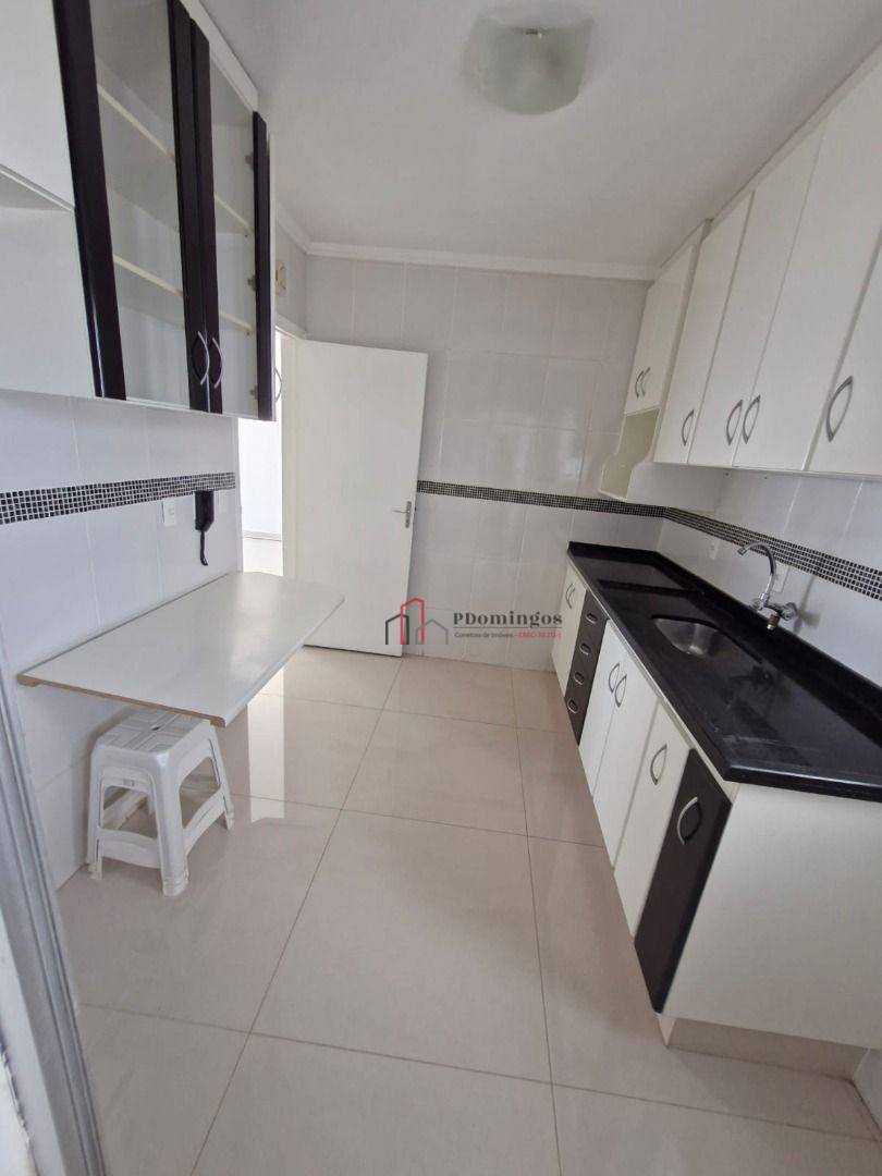 Apartamento para alugar com 2 quartos, 80m² - Foto 11