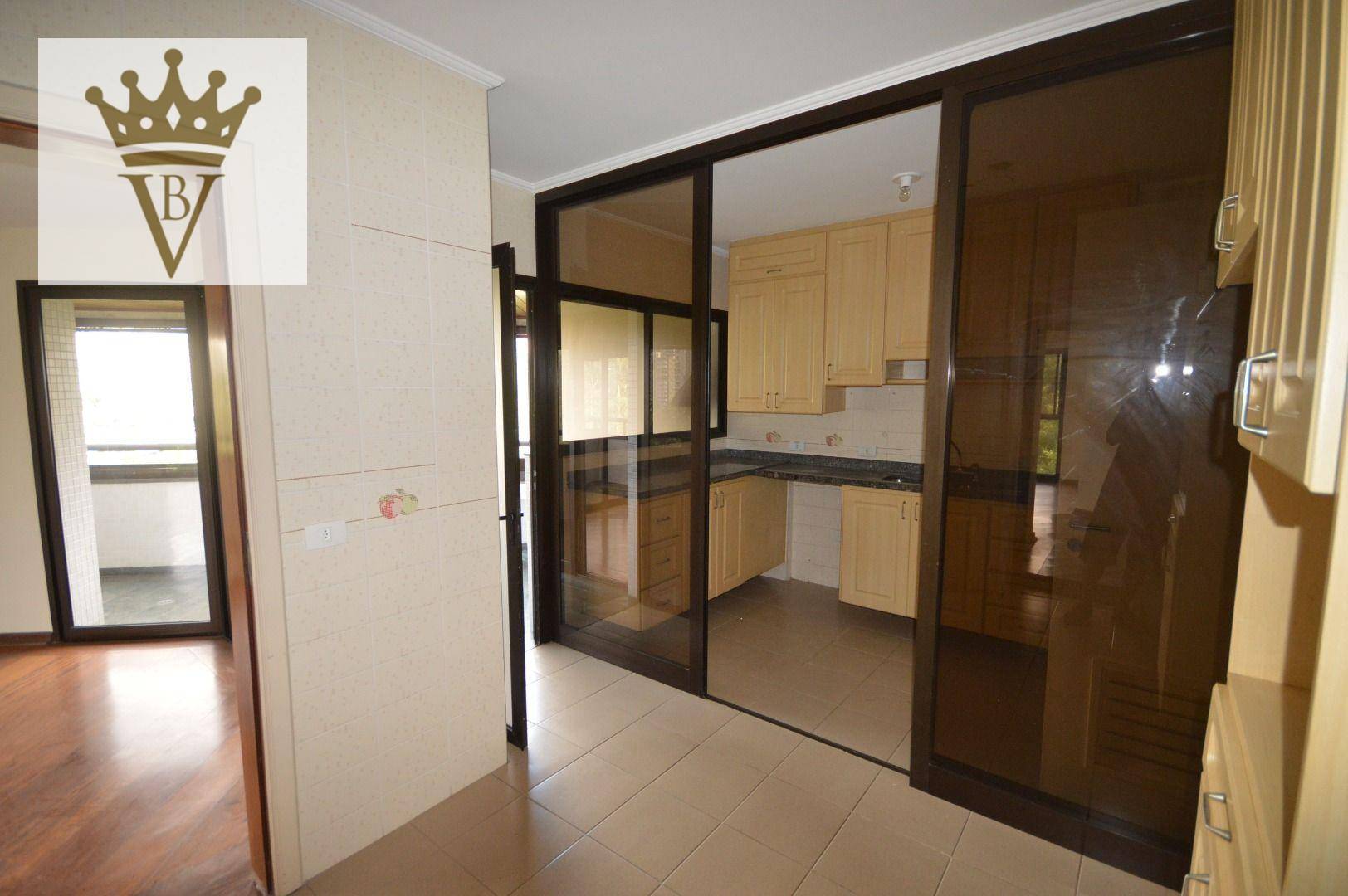 Apartamento à venda com 4 quartos, 196m² - Foto 6