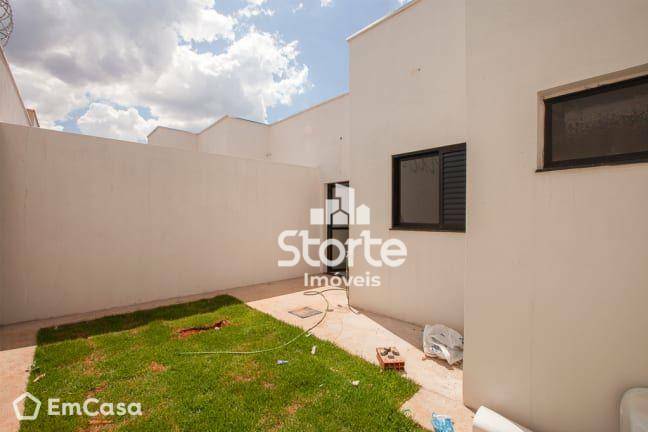 Casa à venda com 3 quartos, 80m² - Foto 11