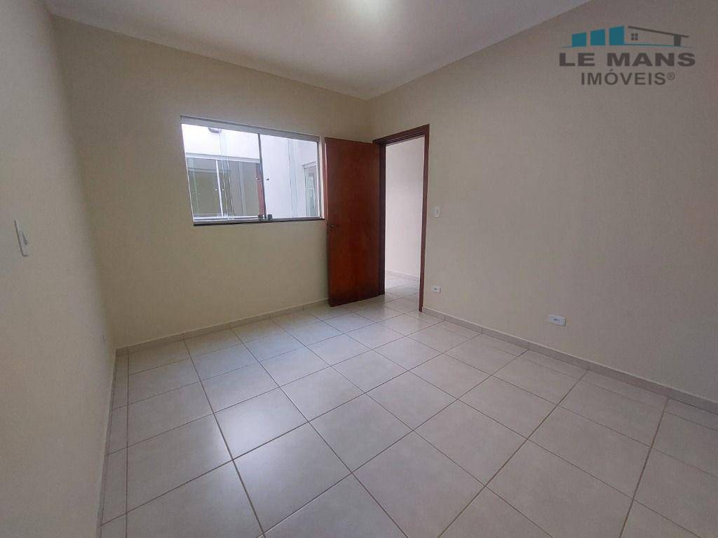 Casa para alugar com 3 quartos, 130m² - Foto 5