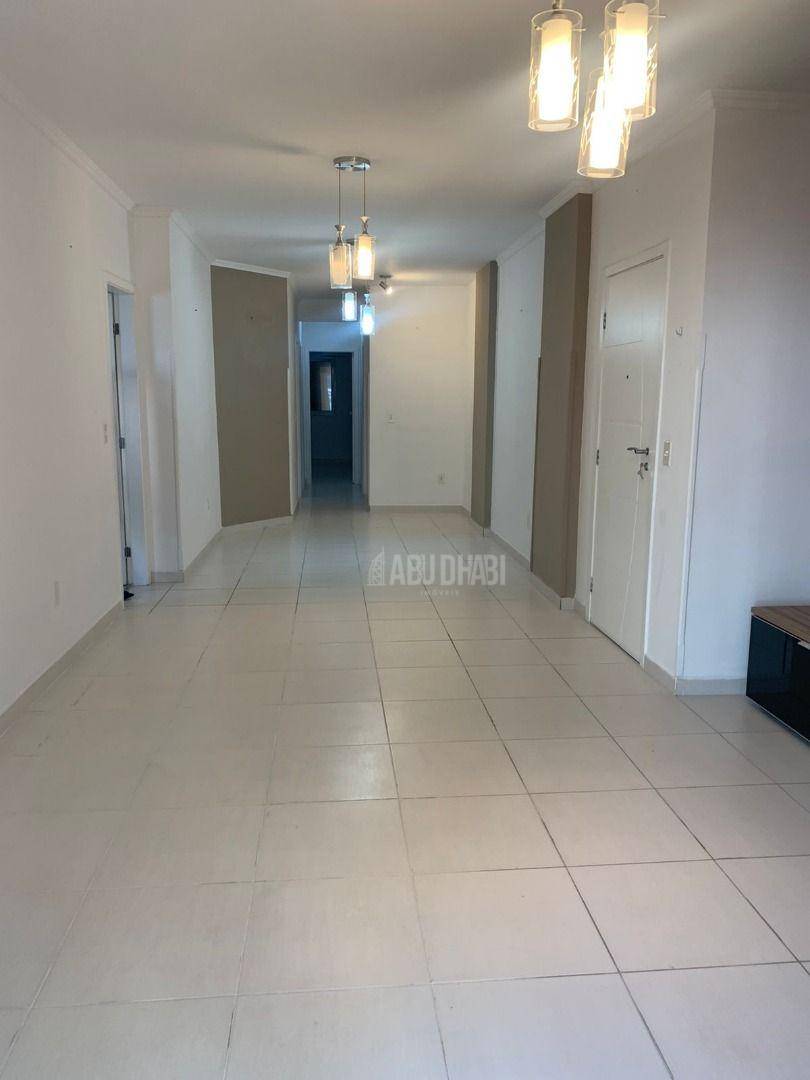 Apartamento à venda com 3 quartos, 113m² - Foto 3