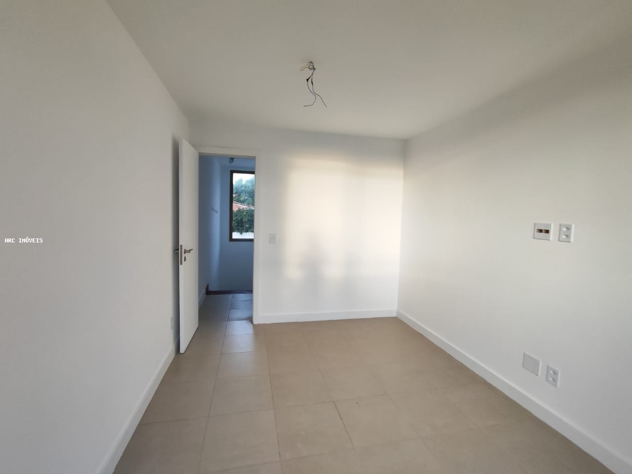 Casa de Condomínio à venda com 4 quartos, 312m² - Foto 18