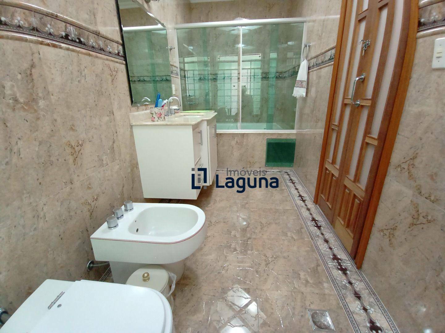 Casa à venda com 5 quartos, 456m² - Foto 25