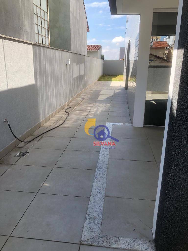 Apartamento à venda com 4 quartos, 239m² - Foto 7