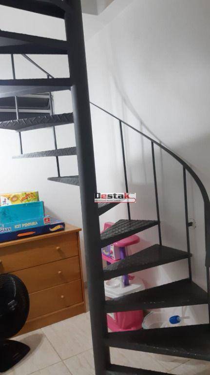 Sobrado à venda com 3 quartos, 170m² - Foto 17