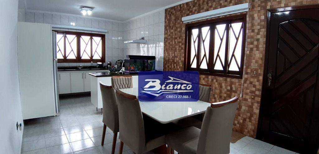 Sobrado à venda com 3 quartos, 195m² - Foto 18