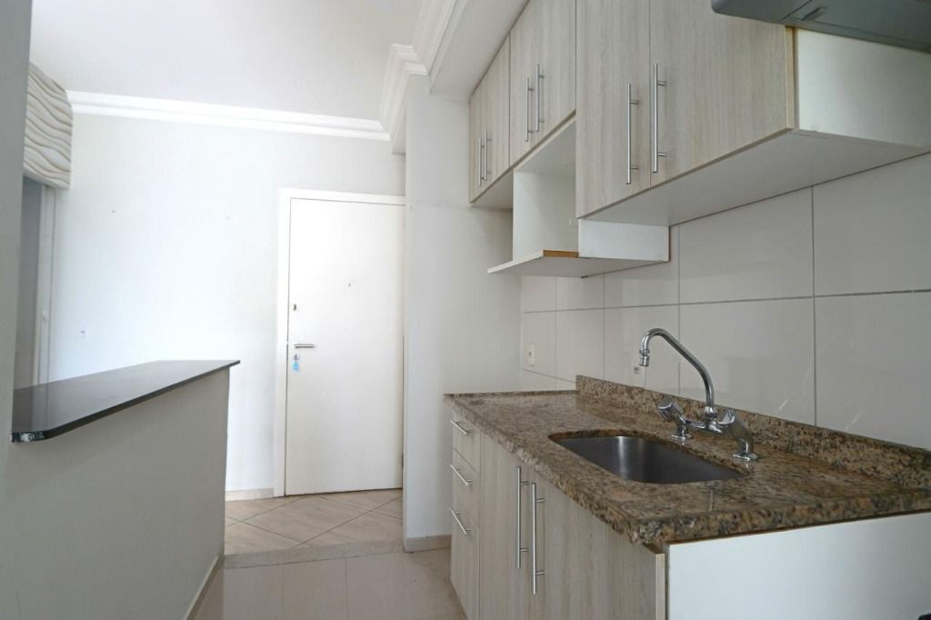 Apartamento à venda com 2 quartos, 70m² - Foto 4