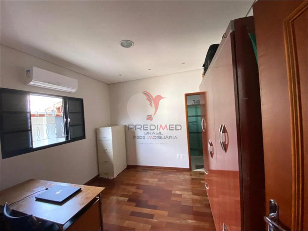 Casa à venda com 2 quartos, 170m² - Foto 3