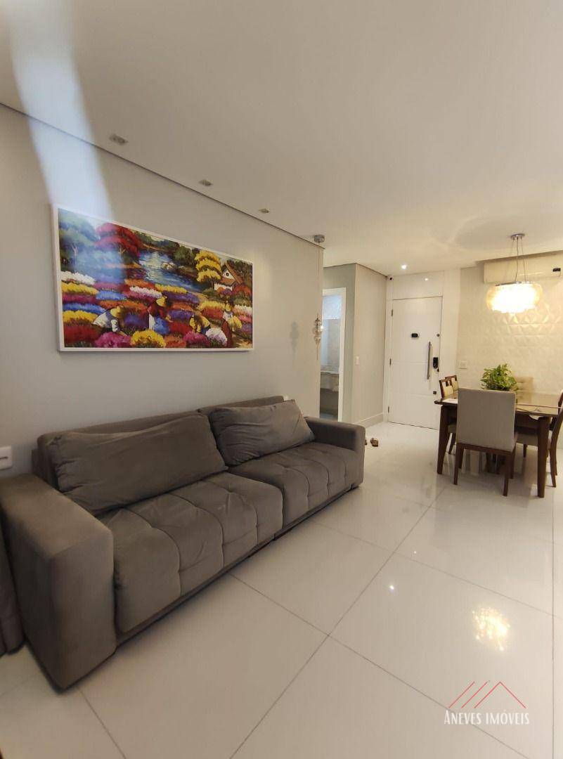 Apartamento para alugar com 3 quartos, 117m² - Foto 1