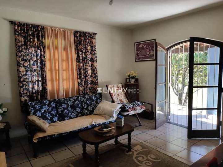 Chácara à venda com 3 quartos, 210m² - Foto 6