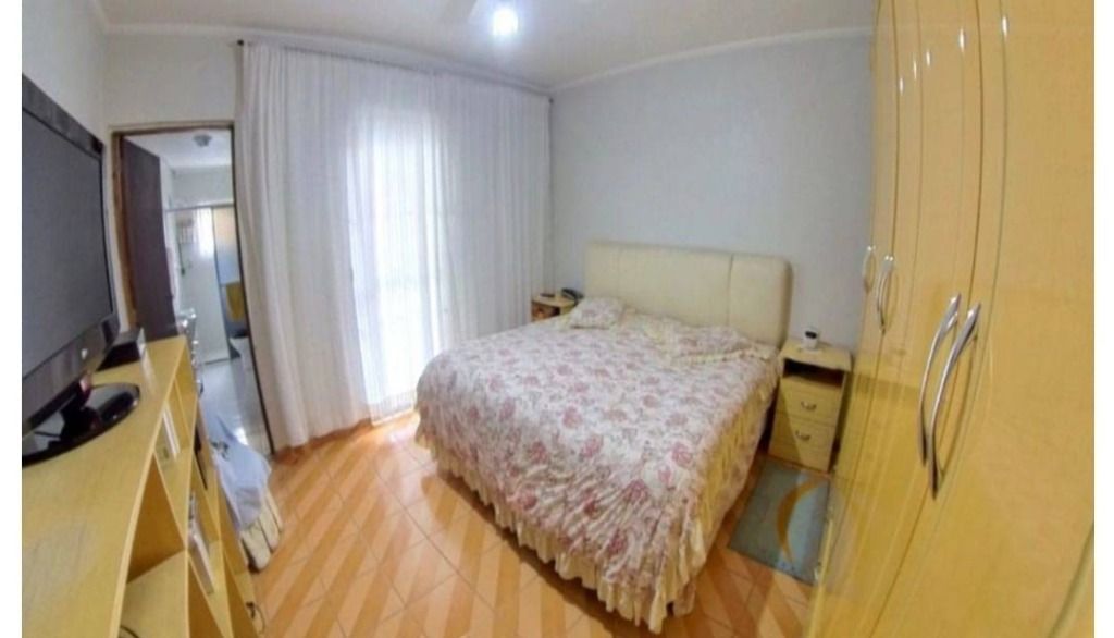 Sobrado à venda com 3 quartos, 220m² - Foto 4