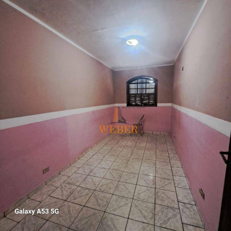 Sobrado à venda com 3 quartos, 240m² - Foto 34