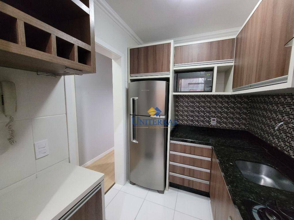 Apartamento para alugar com 3 quartos, 48m² - Foto 8