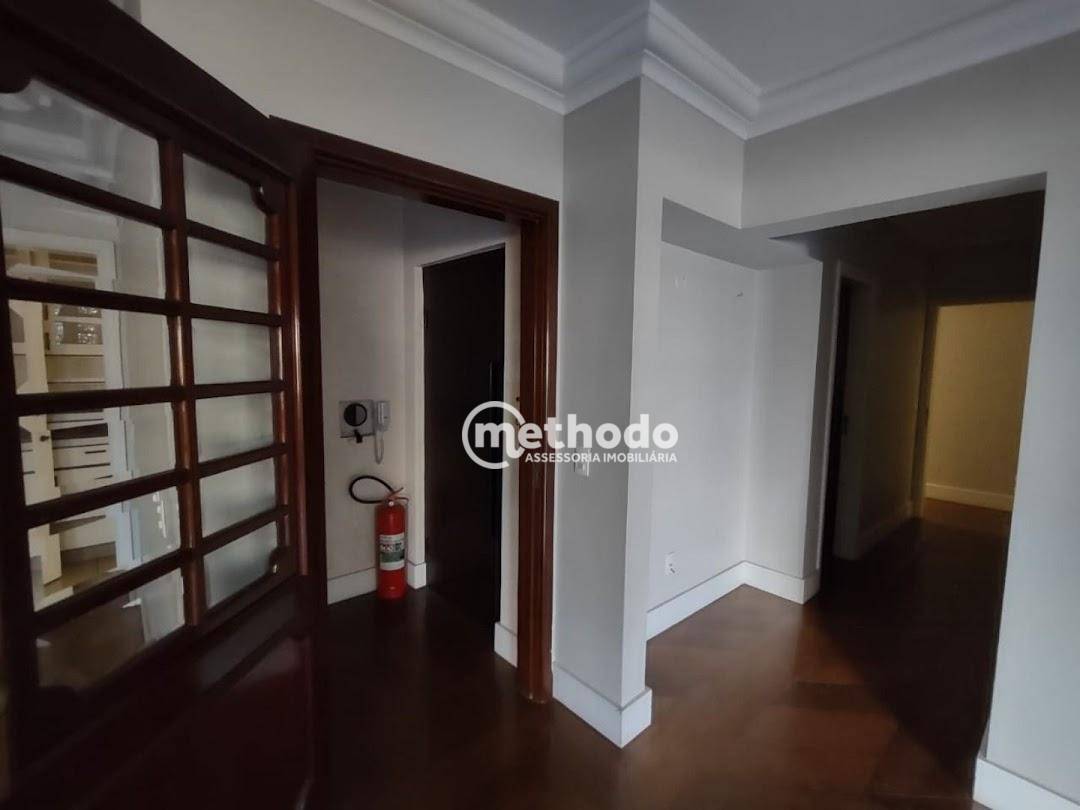 Apartamento à venda com 3 quartos, 220m² - Foto 4