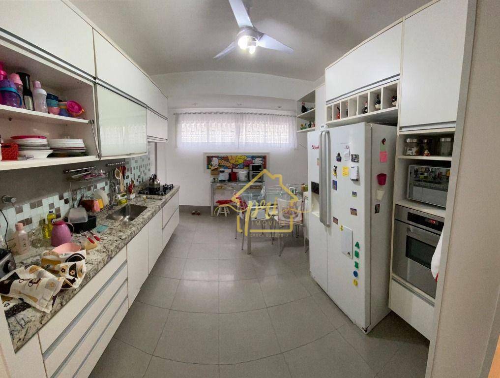 Apartamento à venda com 3 quartos, 141m² - Foto 5