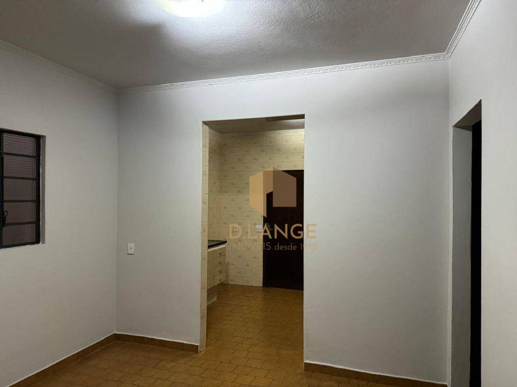 Casa à venda com 3 quartos, 126m² - Foto 1