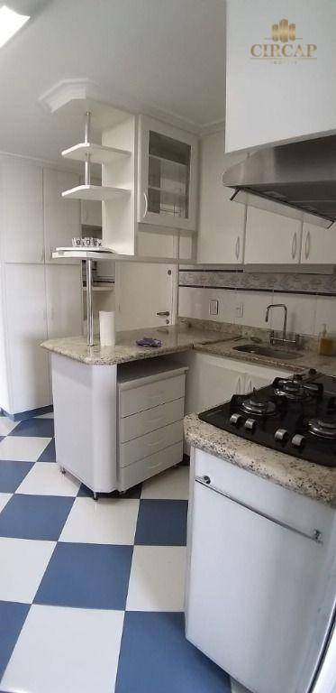 Apartamento à venda com 4 quartos, 218m² - Foto 13