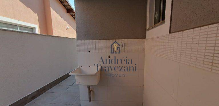 Casa à venda com 2 quartos, 75m² - Foto 11