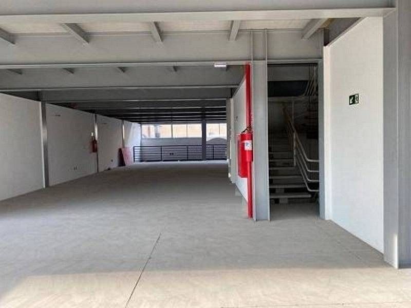 Prédio Inteiro para alugar, 1200m² - Foto 22