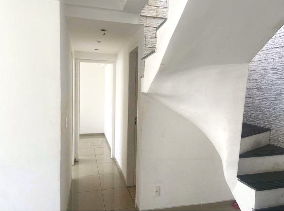 Cobertura à venda com 2 quartos, 95m² - Foto 4