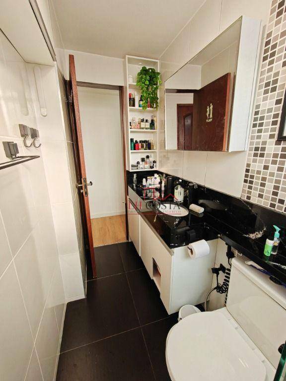 Apartamento à venda com 2 quartos, 60m² - Foto 10