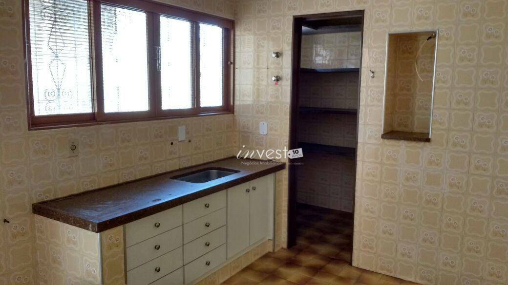 Casa à venda com 3 quartos, 320m² - Foto 25