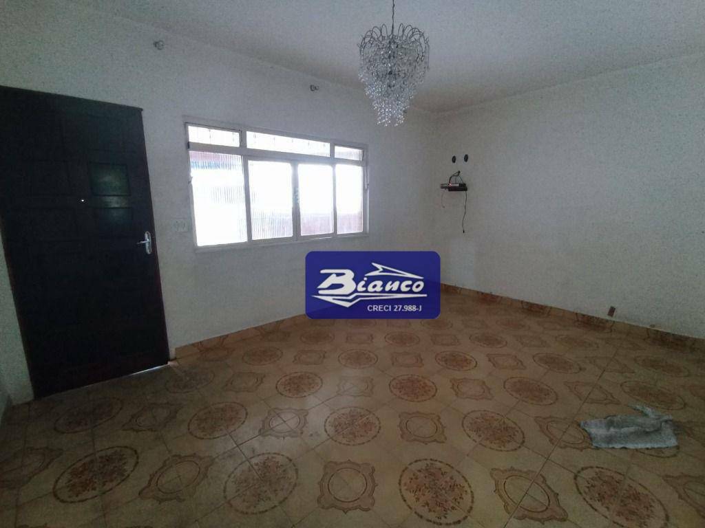 Casa para alugar com 3 quartos, 350m² - Foto 6