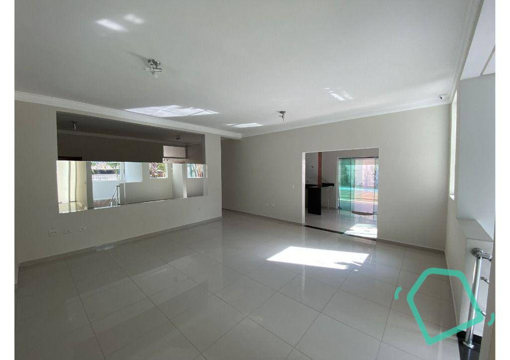 Casa de Condomínio para alugar com 3 quartos, 500m² - Foto 14