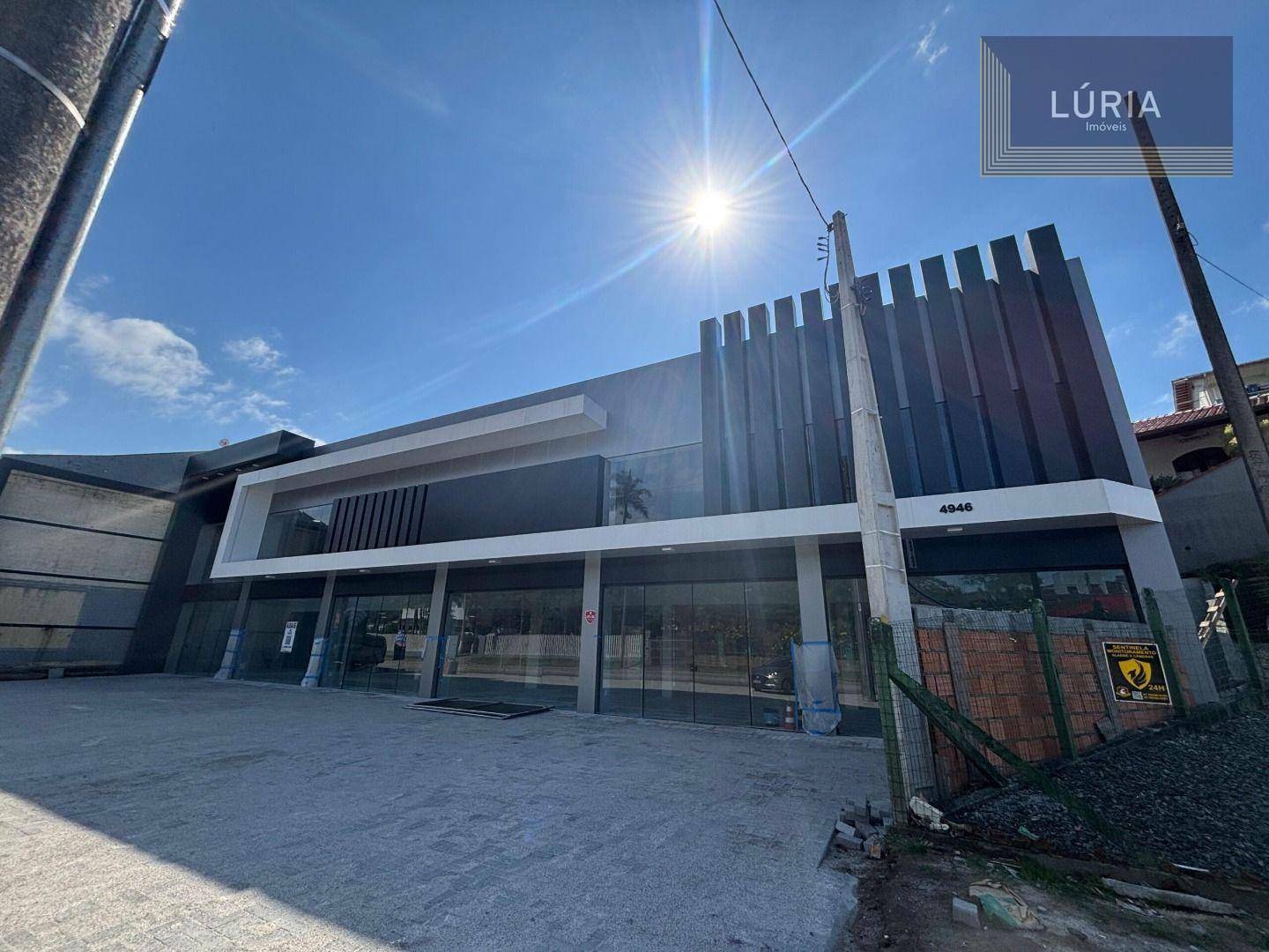 Loja-Salão, 581 m² - Foto 1