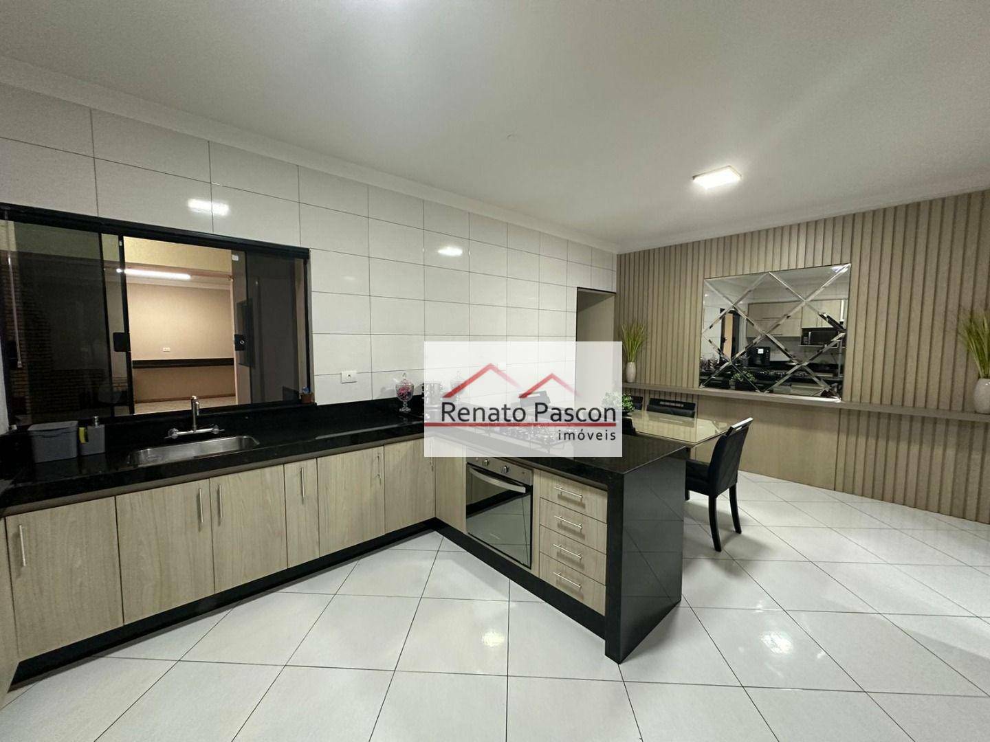 Sobrado à venda com 3 quartos, 176m² - Foto 1