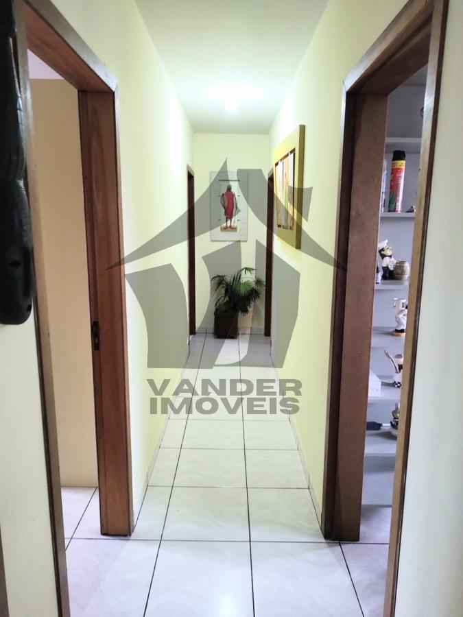 Casa à venda com 4 quartos, 390m² - Foto 5