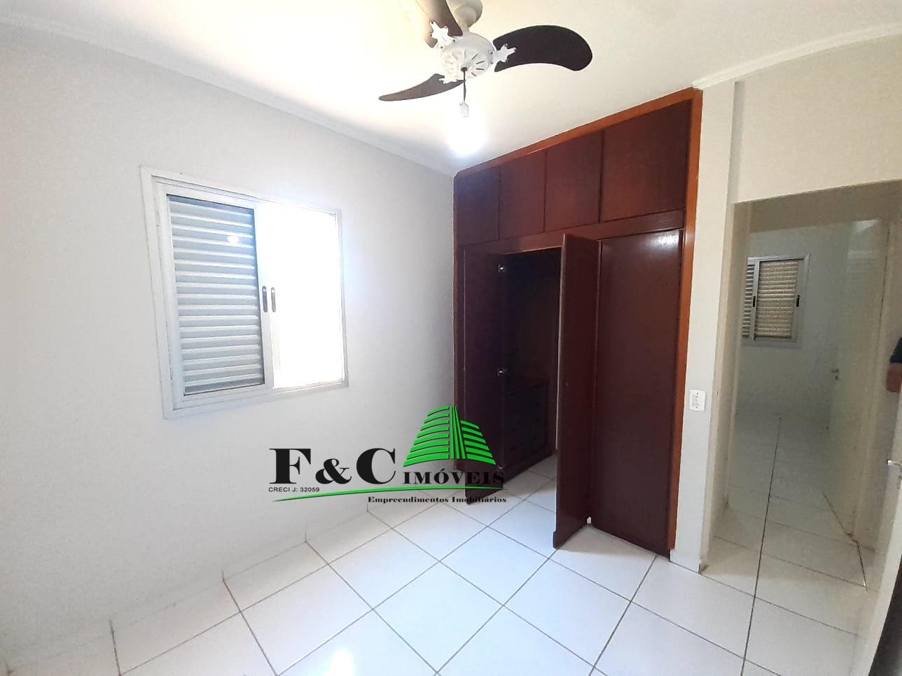 Apartamento à venda com 3 quartos - Foto 4