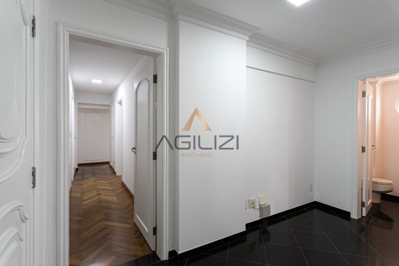 Apartamento à venda com 4 quartos, 222m² - Foto 21