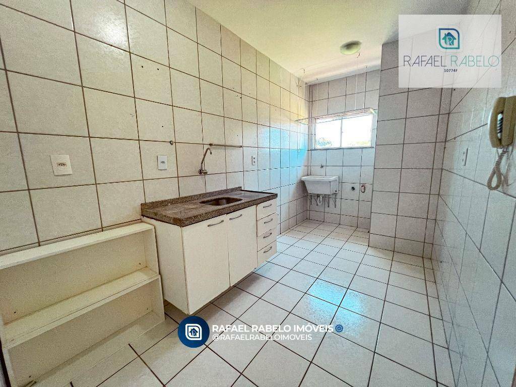 Apartamento à venda com 3 quartos, 75m² - Foto 4