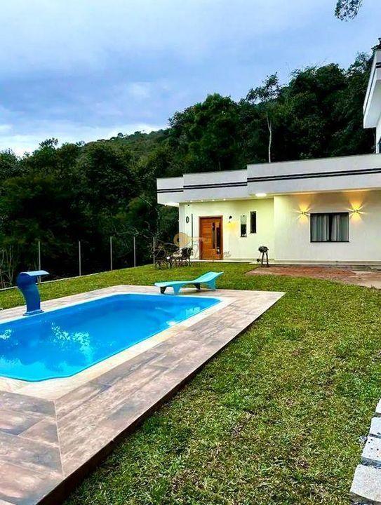 Casa à venda com 3 quartos, 2171m² - Foto 2