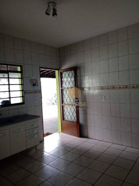 Casa à venda com 2 quartos, 60m² - Foto 7