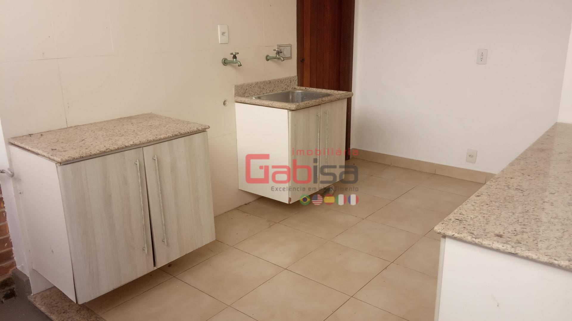 Casa à venda com 4 quartos, 250m² - Foto 10