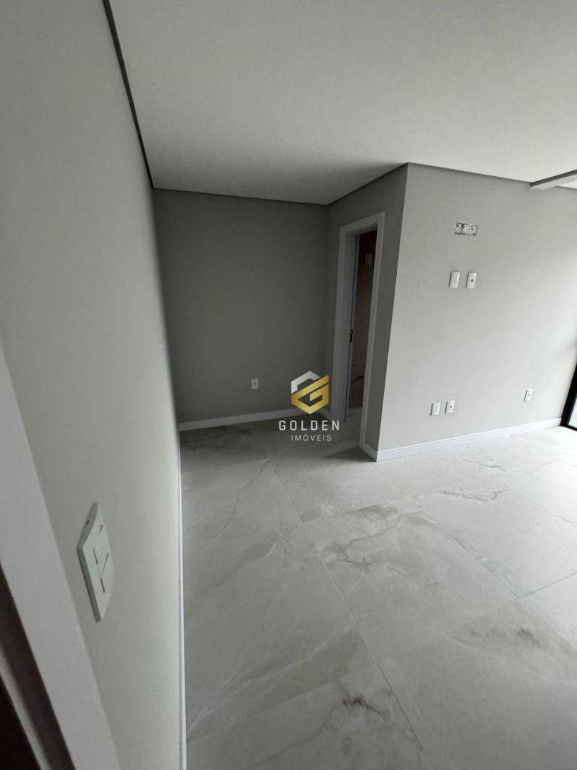 Apartamento à venda com 2 quartos, 68m² - Foto 6