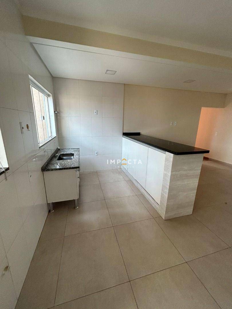 Apartamento à venda com 3 quartos, 98m² - Foto 2