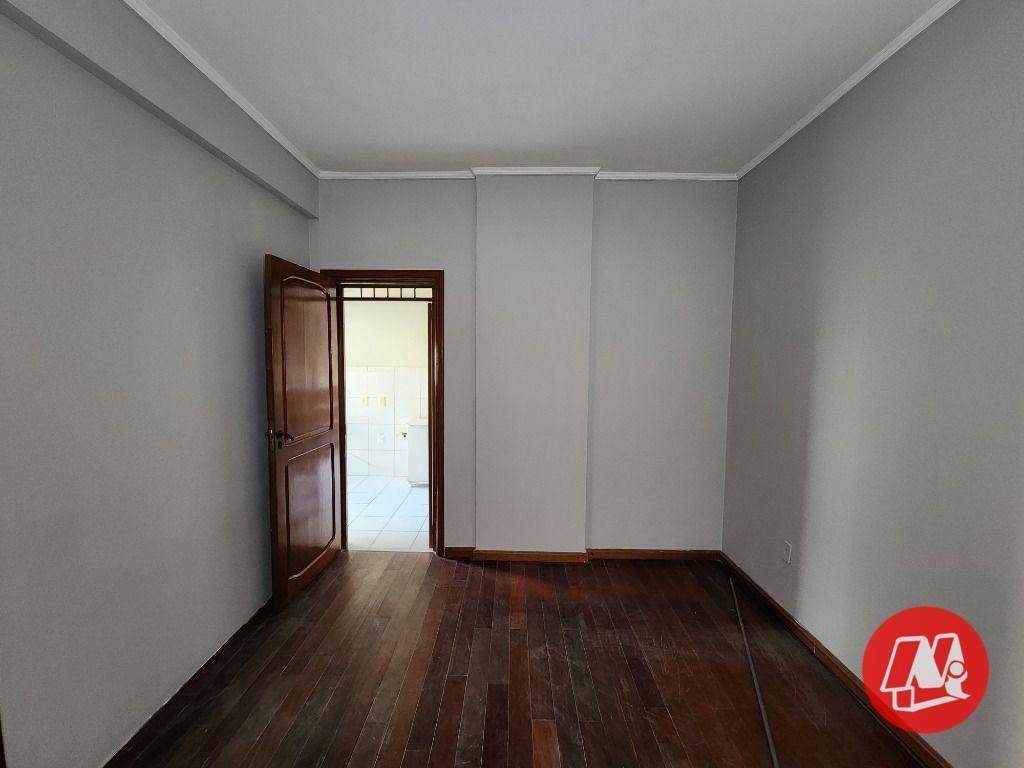 Apartamento para alugar com 2 quartos, 115m² - Foto 13