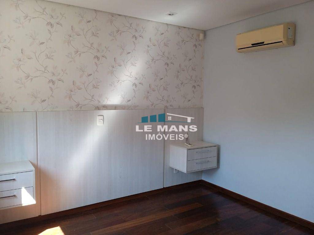 Casa à venda com 3 quartos, 211m² - Foto 11