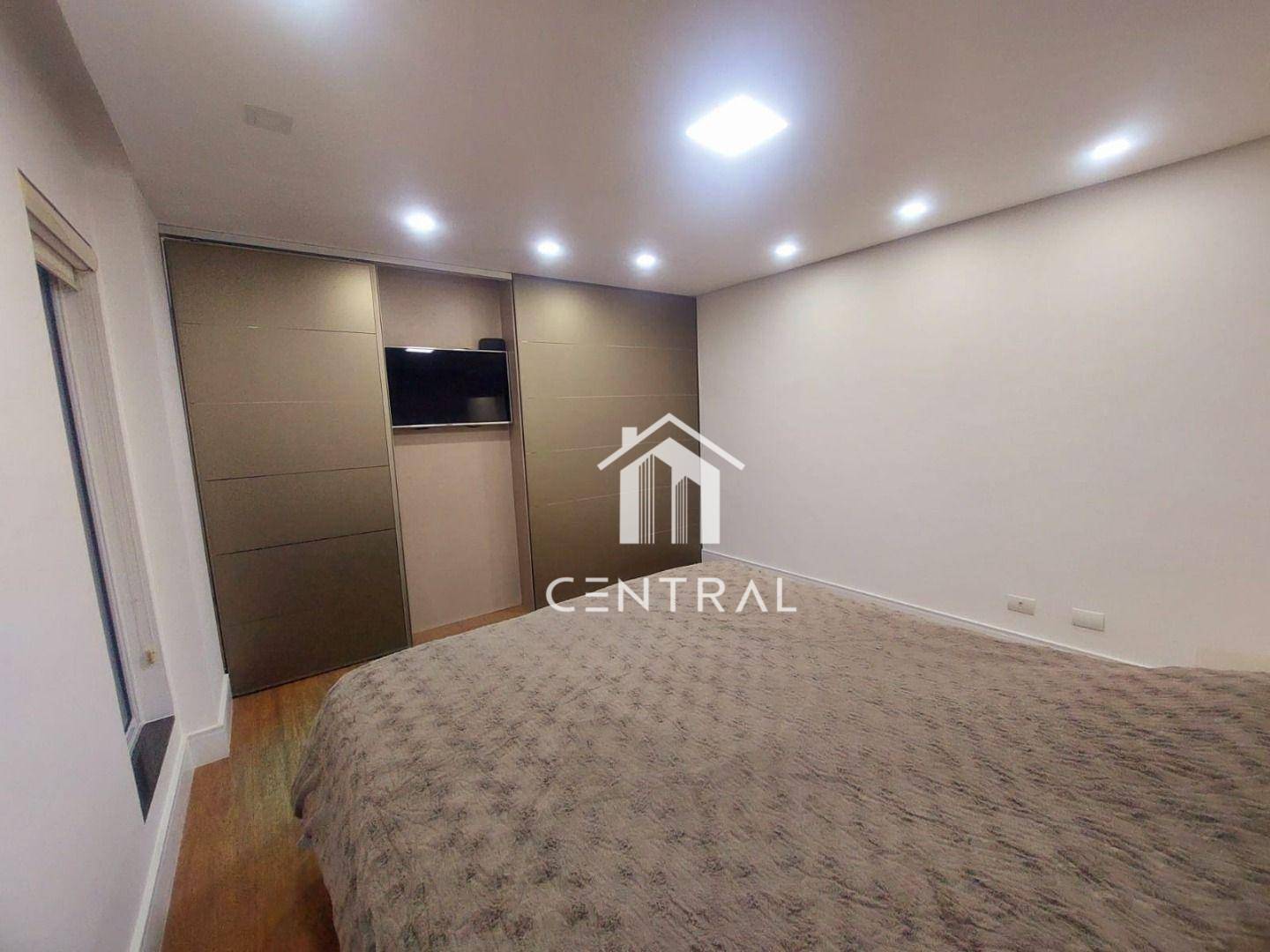 Sobrado à venda com 3 quartos, 240m² - Foto 23