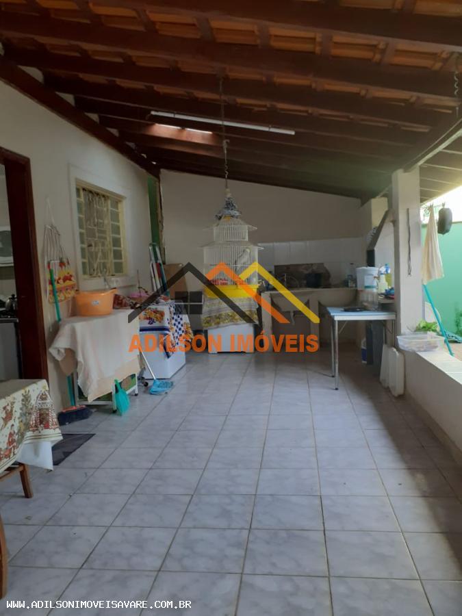 Casa à venda com 1 quarto, 250m² - Foto 3