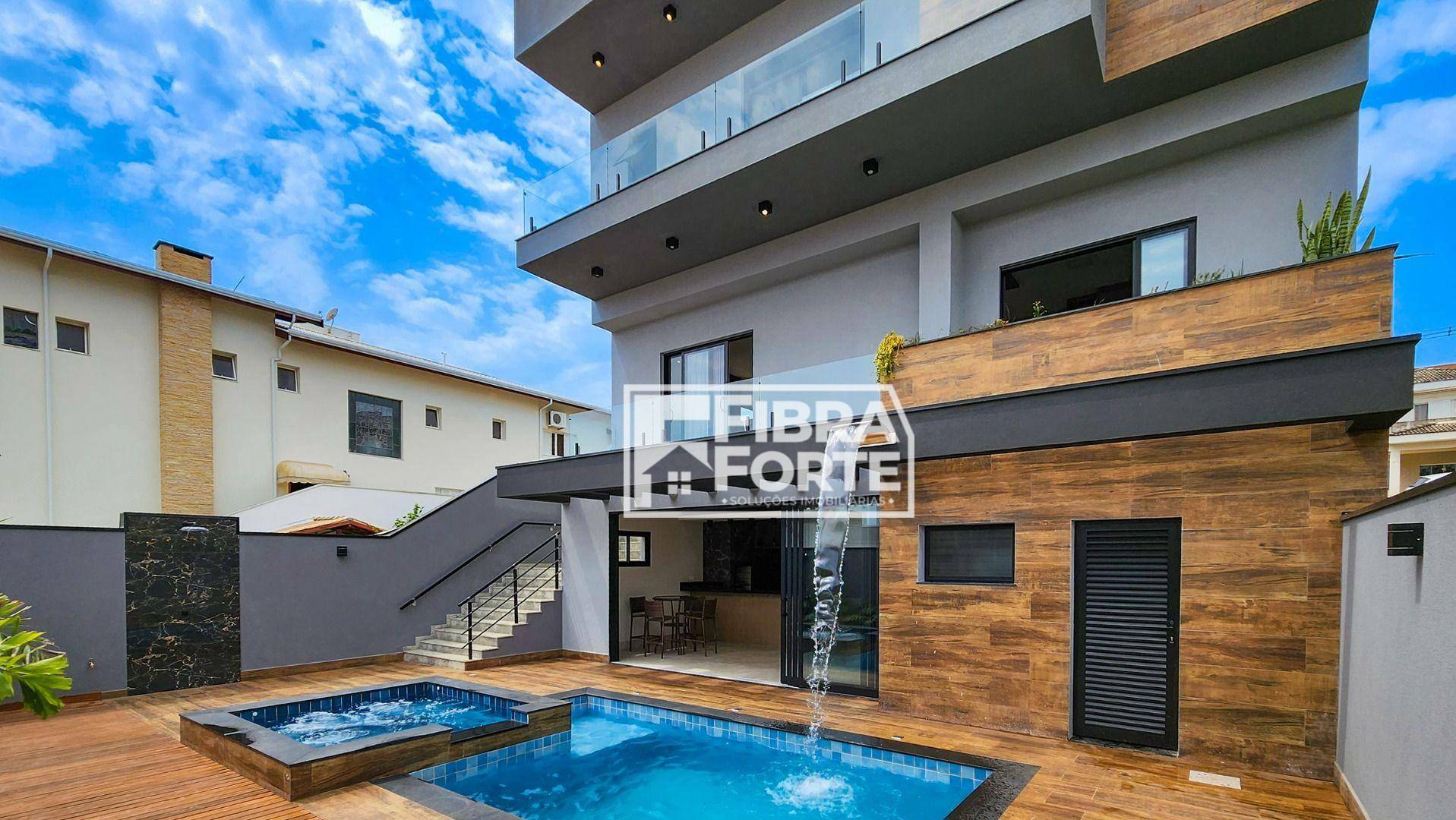 Casa de Condomínio à venda com 4 quartos, 350m² - Foto 1