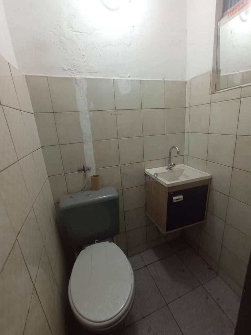 Casa para alugar com 1 quarto, 106M2 - Foto 8