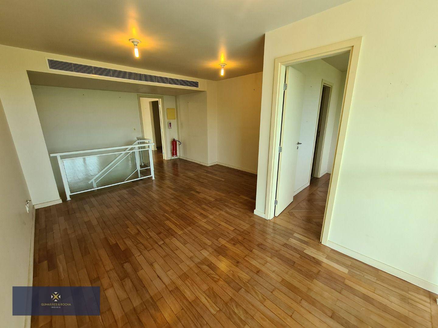 Apartamento à venda com 4 quartos, 222m² - Foto 19